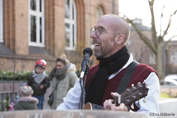 Singen am Fenster